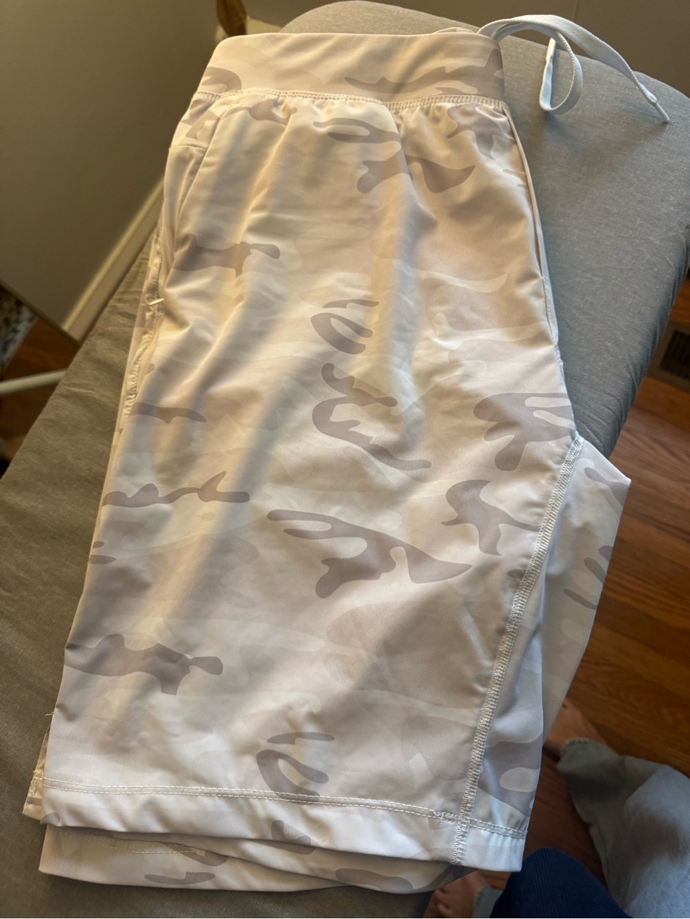 Kenneth Cole White and Light Gray Camo Jogger Shorts